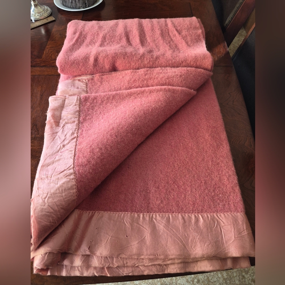 Haddon Hall Eaton’s of Canada - Soft Pink All Wool Blanket